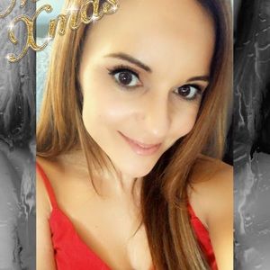 Meet your Posher, Lina